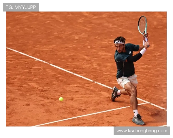 成都网球队创历史新高网球配合排名跃升全国前列